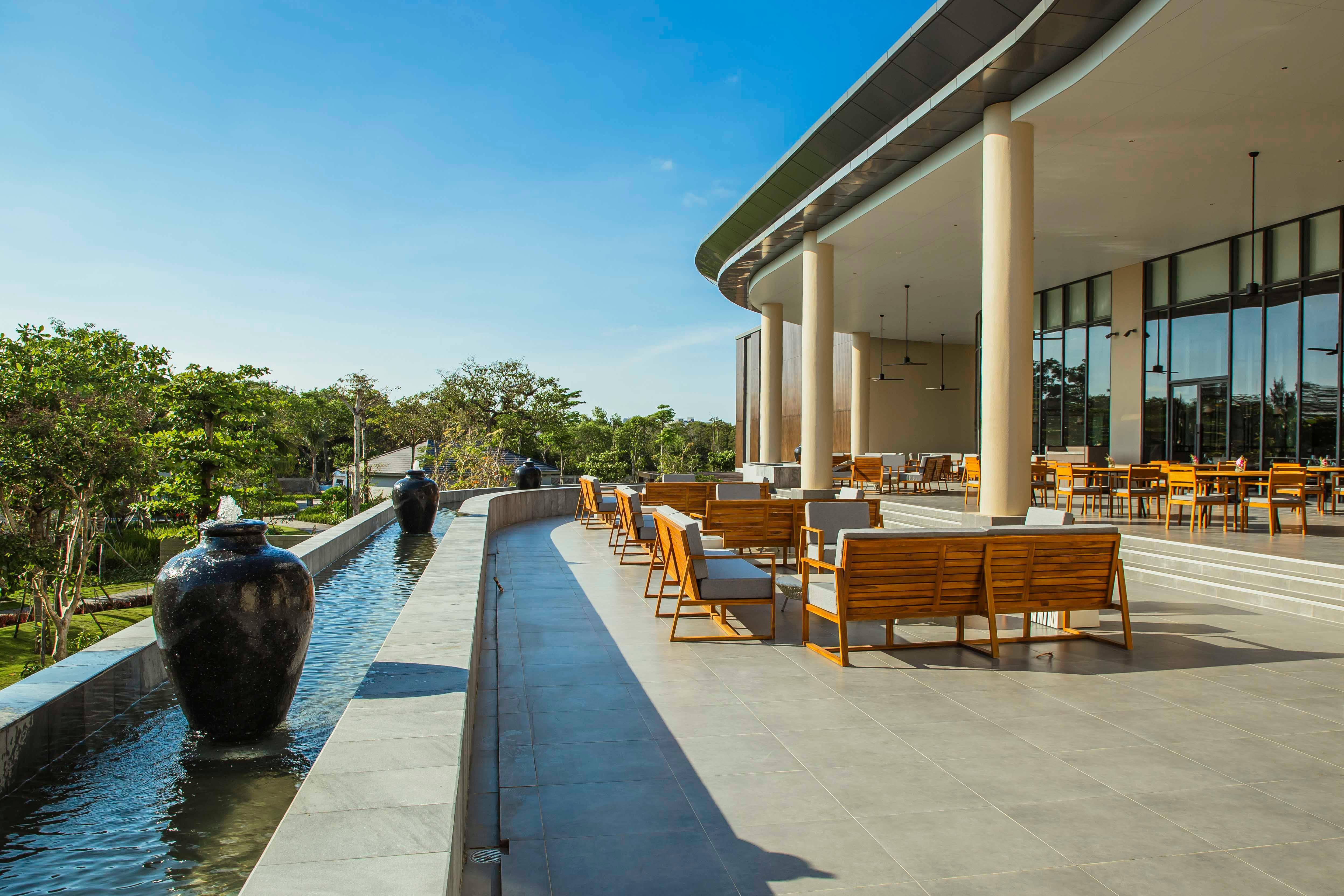 Crowne Plaza Phu Quoc Starbay By Ihg Hotel Exterior photo